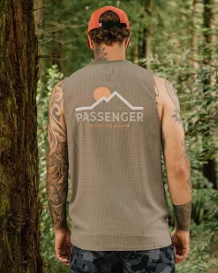 Calling Active Recycled Vest