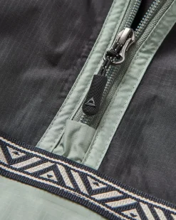 Flow 1/2 Zip Recycled Water Resistant Jacket
