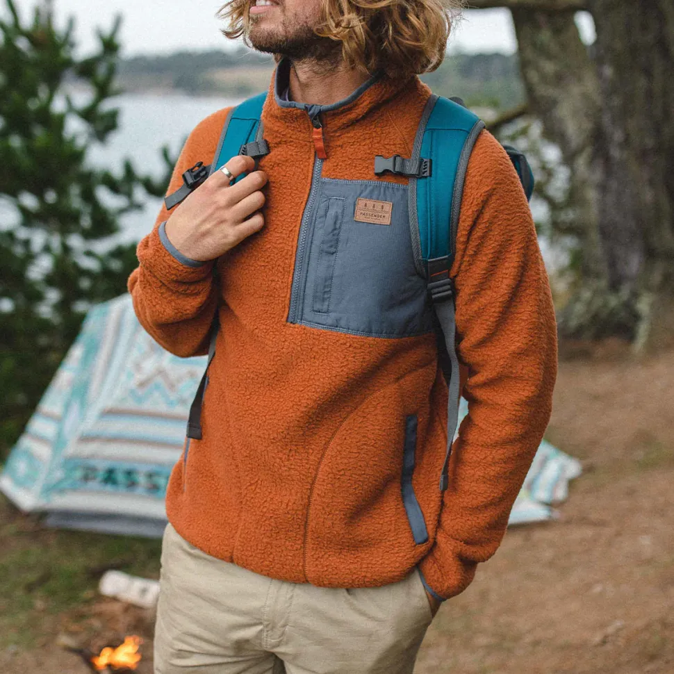 Offgrid 1/4 Zip Recycled Sherpa Fleece