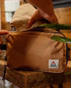 Travel Recycled Wash Kit