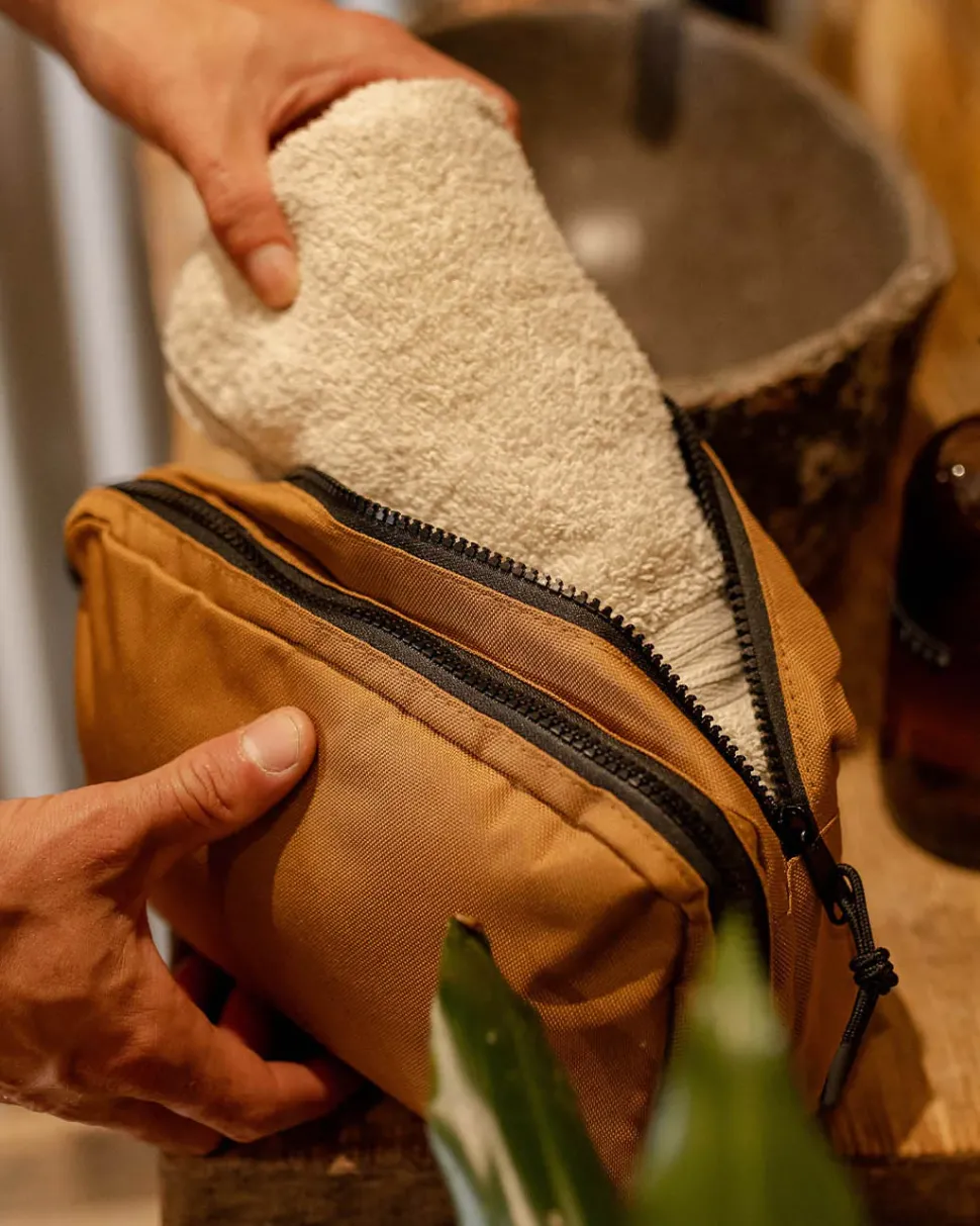 Travel Recycled Wash Kit